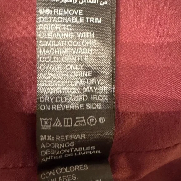 WHBM Elegant Burgundy Coat with Faux Fur REMOVEABLE Collar - Picture 17 of 17